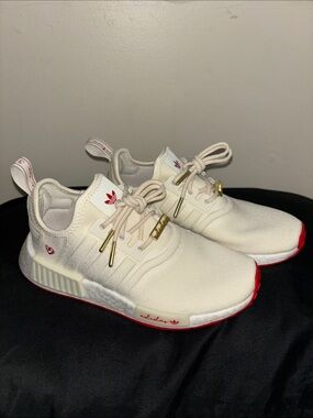 Adidas Women Size 6 Valentine’s Day NMD